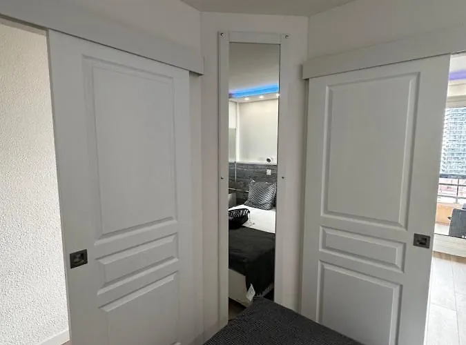 Frontiere Monaco Apartment *