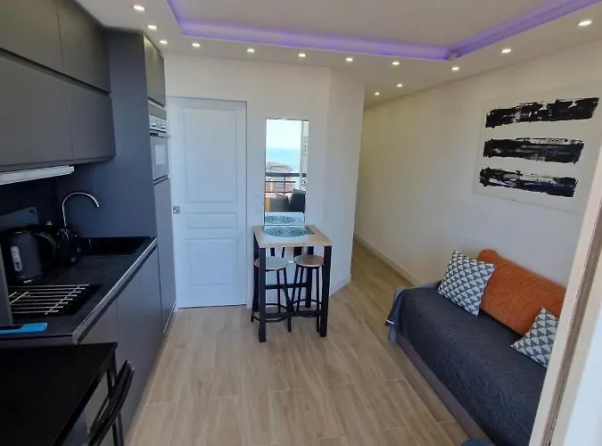 Frontiere Monaco Apartment